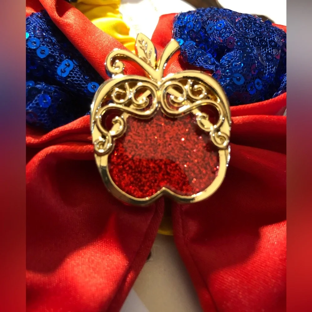 Pet Disney Snow White Premium PET COLLAR